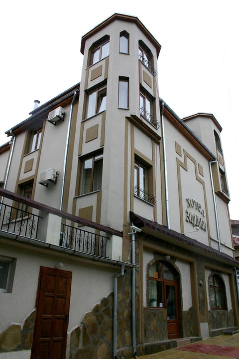 Facade/entrance, Street view