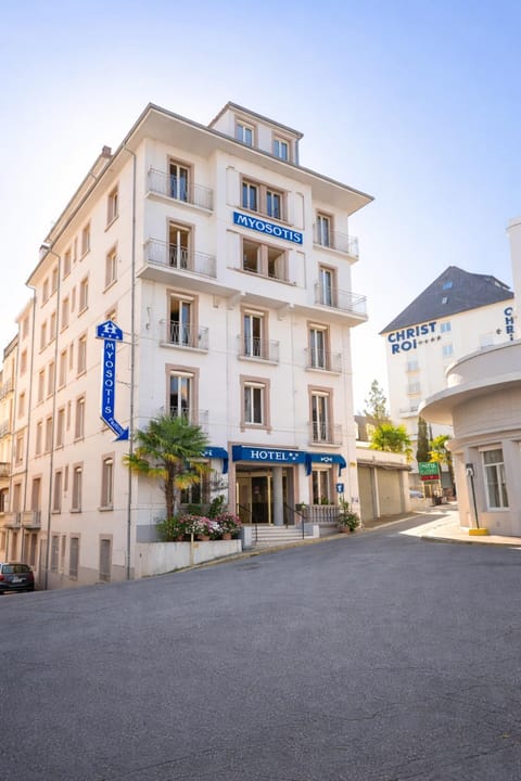 Property building, Location, Parking