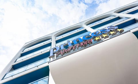 Facade/entrance, Property logo or sign, Decorative detail