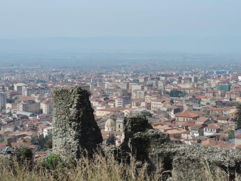 Nearby landmark, Natural landscape