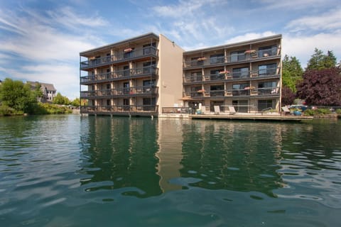 Facade/entrance, View (from property/room), Area and facilities
