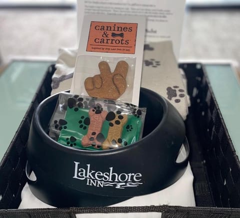 Lakeshore Inn Hotel in Lake Oswego