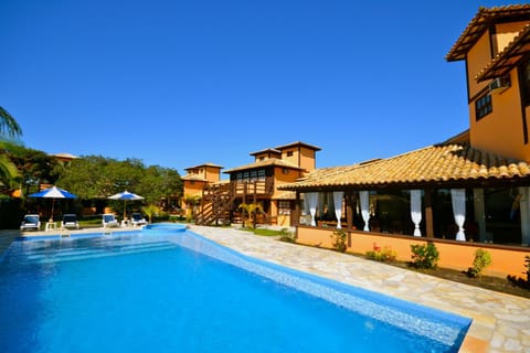 Day, Swimming pool