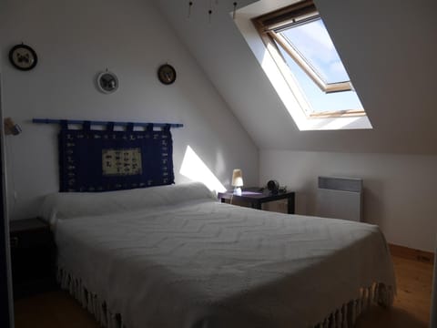 Maison confortable à Sauzon, calme et proche plage - FR-1-418-126 House in Brittany