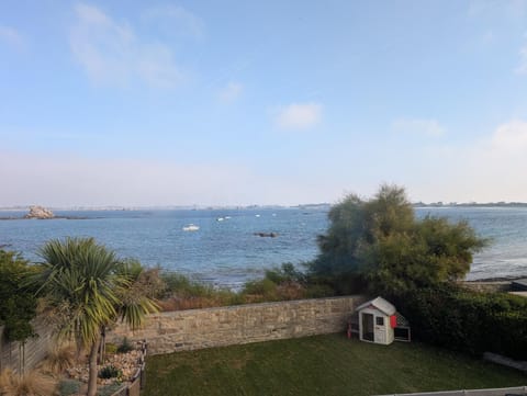 Le Prat - Santec House in Santec