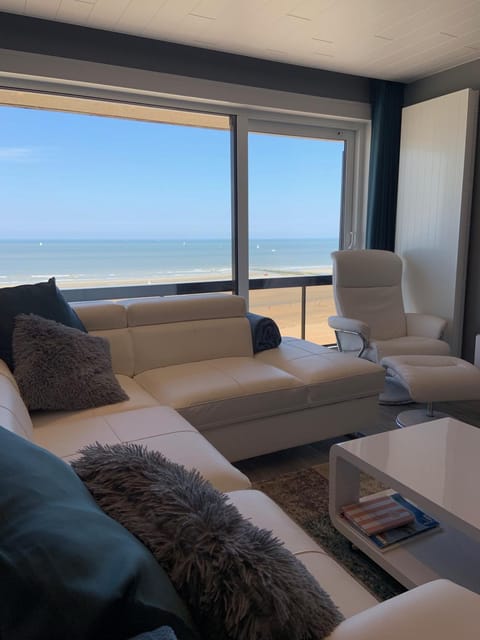 Springvloed Apartment in Koksijde