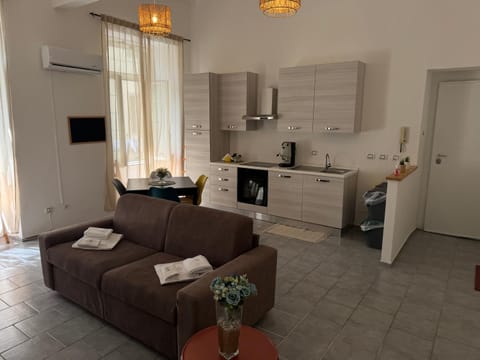 Kitchen or kitchenette, Living room, stove