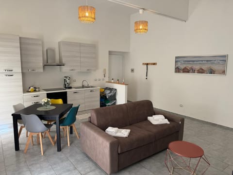 Kitchen or kitchenette, Living room, stove