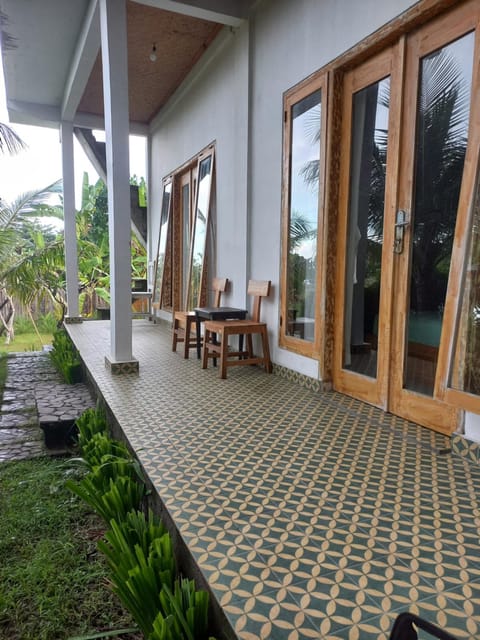 THE NYAMO surfschool & stay Bed and Breakfast in Bali