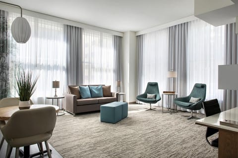 Seating area, Dining area