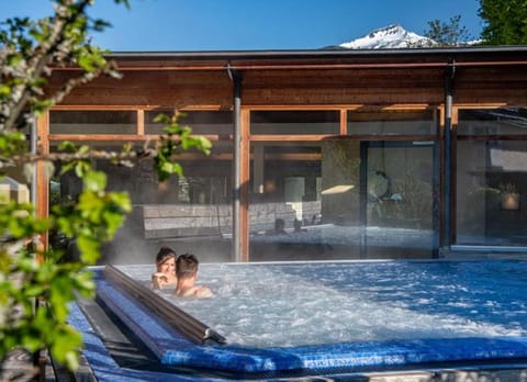 Natural landscape, Spa and wellness centre/facilities, Spa and wellness centre/facilities, Pool view, Swimming pool