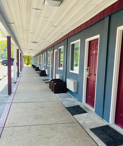 Highlander Motel Motel in Ohio