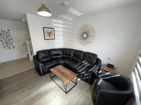 Foxglove Apartment House in Inverness