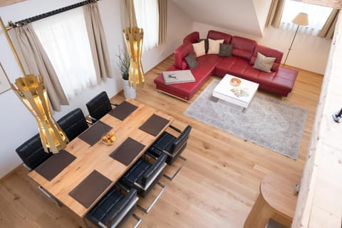 Living room, Decorative detail, Seating area, Dining area