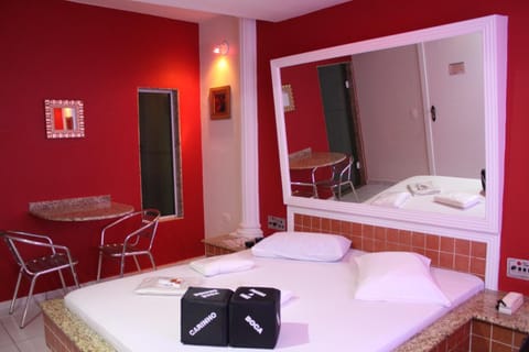 Photo of the whole room, Decorative detail