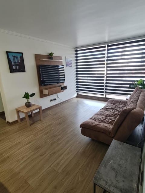 Communal lounge/ TV room, TV and multimedia, Living room, Seating area, Evening entertainment