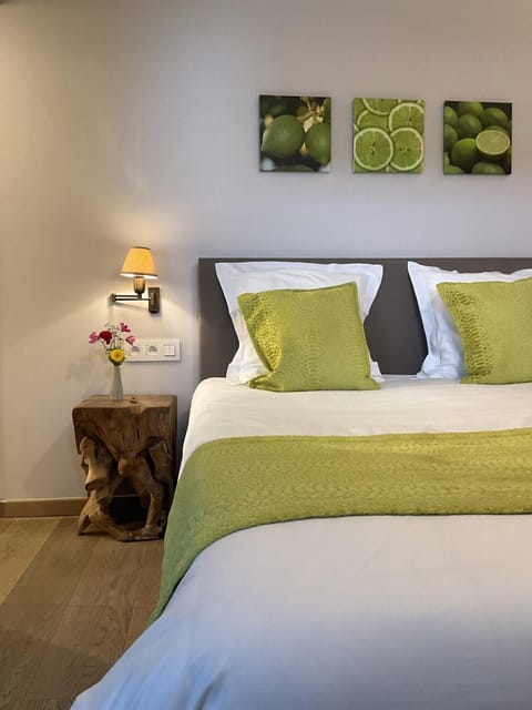 Bed, Decorative detail, Bedroom