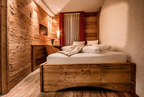 TV and multimedia, Photo of the whole room