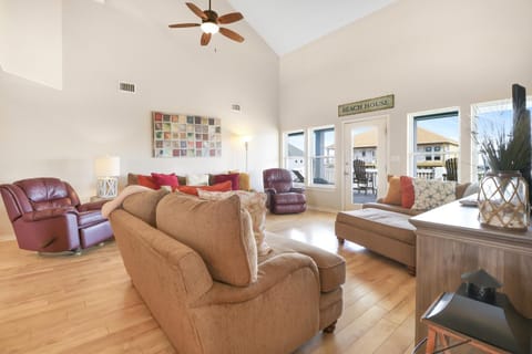 Out Of The Blue Home House in Texas City