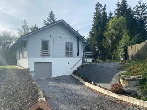 Chalet Dennerust House in Wallonia, Belgium