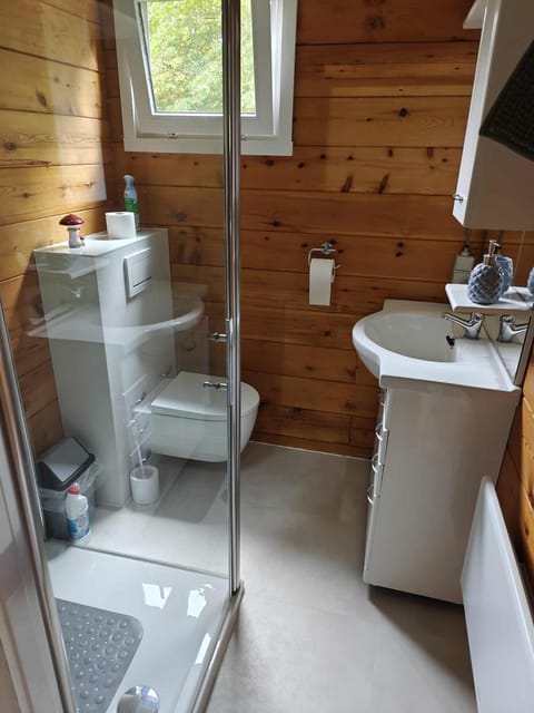 Chalet Dennerust House in Wallonia, Belgium