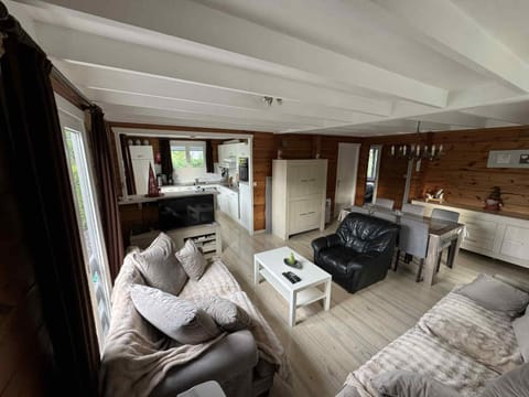 Chalet Dennerust House in Wallonia, Belgium