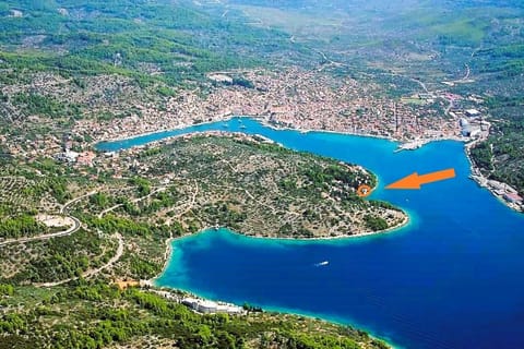 Bird's eye view, Location