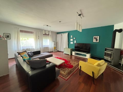 Living room, Evening entertainment