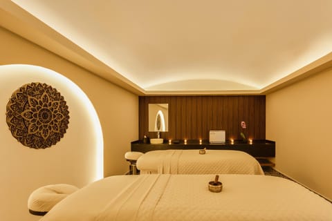 Massage, Spa and wellness centre/facilities