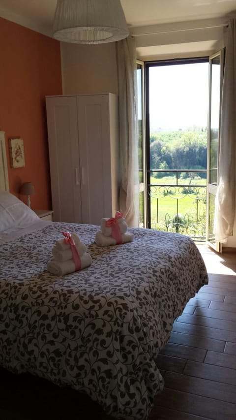 View (from property/room), Photo of the whole room