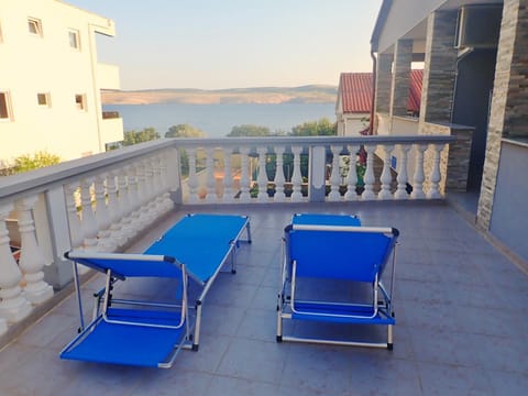 View (from property/room), Balcony/Terrace
