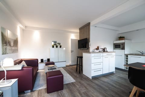 Kitchen or kitchenette, Living room