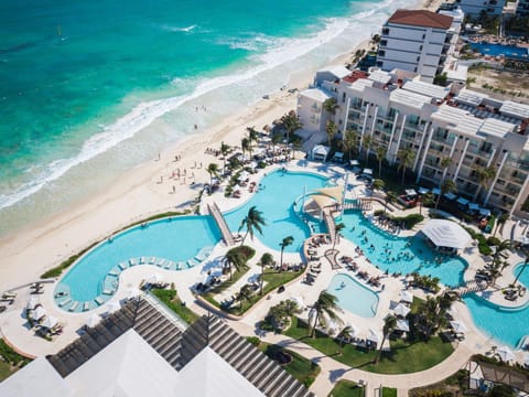Pool view, Sea view, Swimming pool, Swimming pool