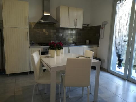 Nicla Apartment in Cecina
