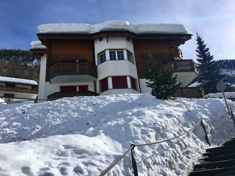 Property building, Winter, City view