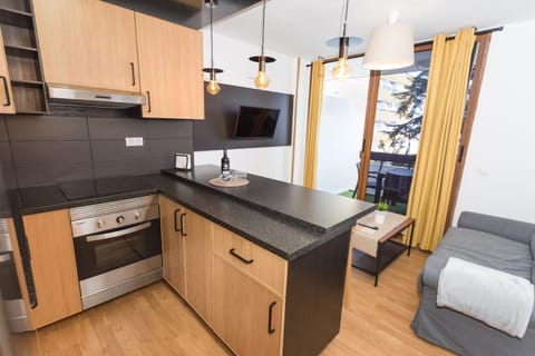 Balcony/Terrace, Kitchen or kitchenette, Living room