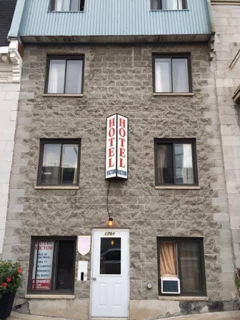 Property building, Facade/entrance, Property logo or sign