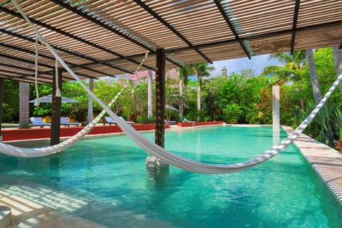 Garden, On site, Garden view, Pool view, Swimming pool, sunbed