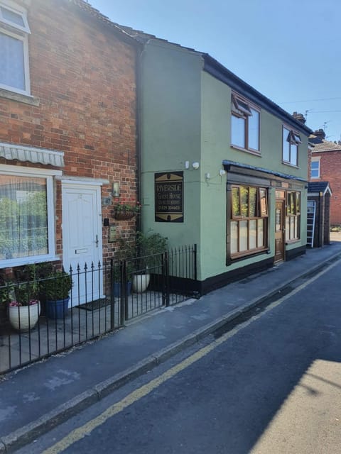 Riverside Guest House Bed and Breakfast in South Kesteven District