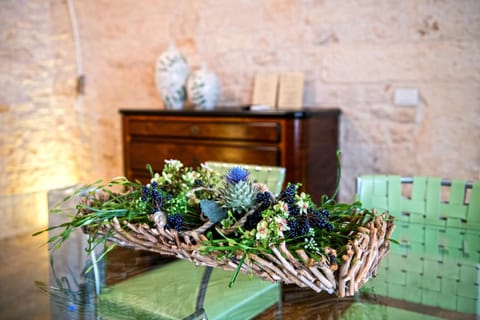 Photo of the whole room, Decorative detail, Breakfast