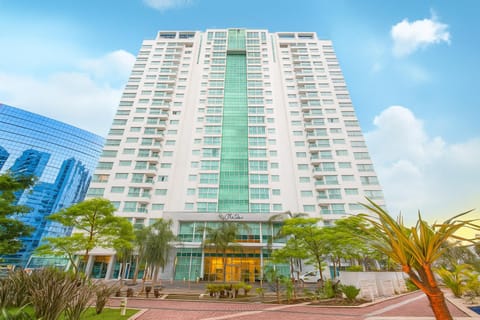 Property building, Day