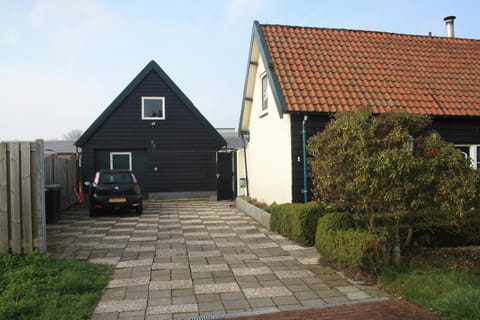 Tuusje House in Vrouwenpolder