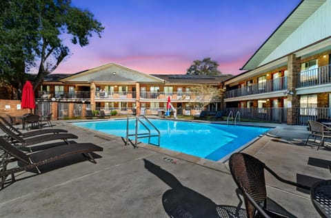 Property building, Swimming pool