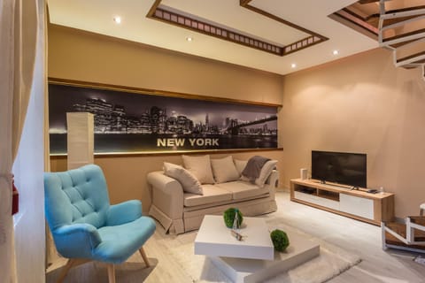 Communal lounge/ TV room, Living room