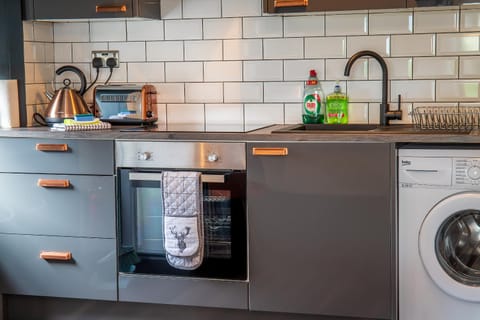 Caledonian Canal Studio Apartment in Inverness