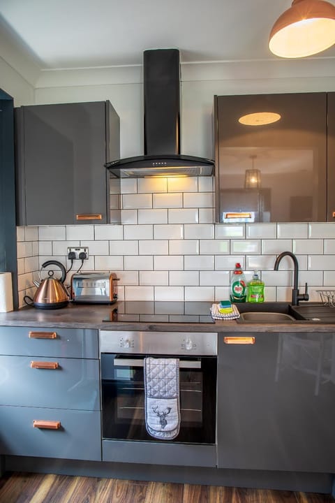 Caledonian Canal Studio Apartment in Inverness