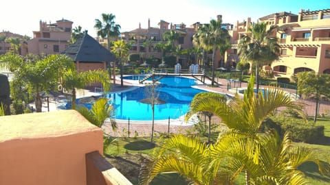 Balcony/Terrace, Pool view, Swimming pool, Swimming pool
