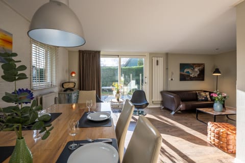 Moerellahof, Gezin & Familie vakantiehuis aan het Veersemeer ALLEEN GEZINNEN House in Wolphaartsdijk