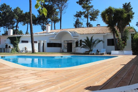 BBQ facilities, Garden, Swimming pool
