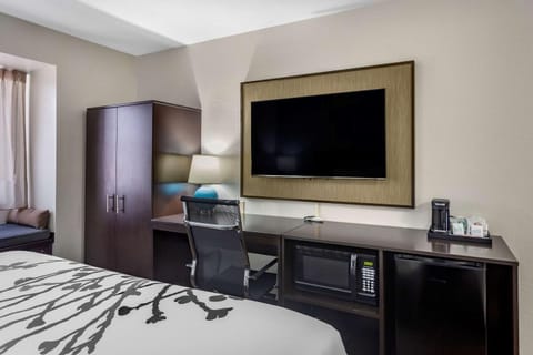 Photo of the whole room, On site